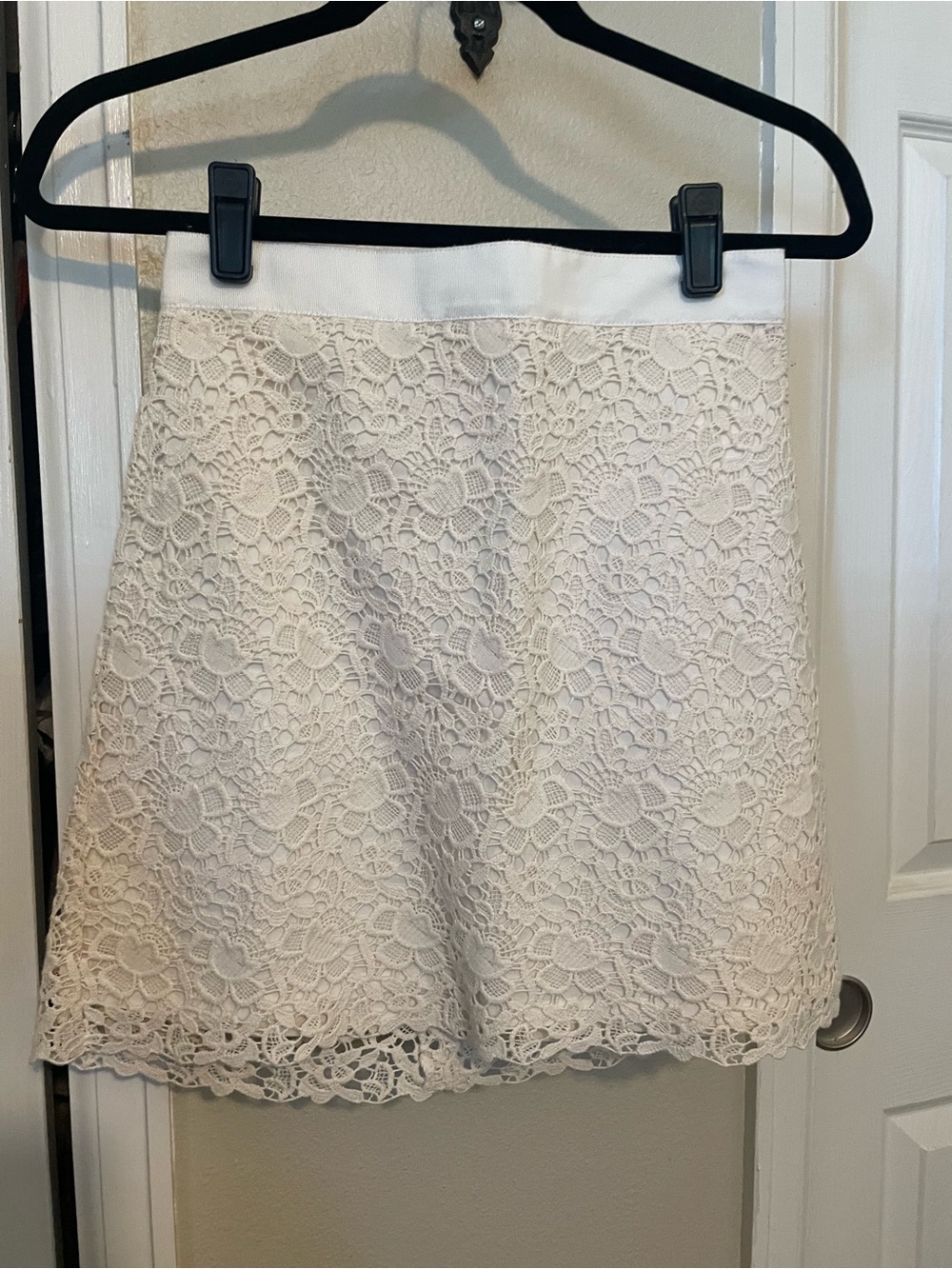 Loft cream Lace Skirt